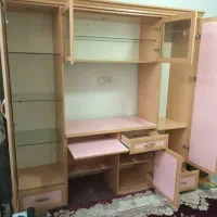 میز کامپیوتر و کمد نوجوان