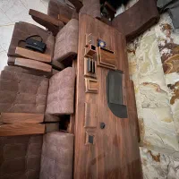 مبلمان و میز اداری فوری سالم و بدون تعمیر شدگی