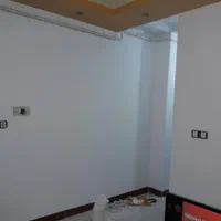 نقاشی ساختمان در وپنجره وحلب شیروانی وکناف