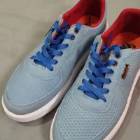 کتونی نو و تازه|کیف، کفش، کمربند|سنگر, |دیوار