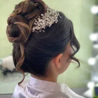 میکاپ و شینیون ۶۰۰|خدمات آرایشگری و زیبایی|رشت, حمیدیان|دیوار