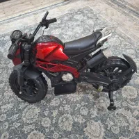 موتور شارژی فقط روی فرش بوده کم کار