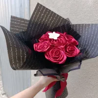 گل روبانی هدیه ی ولنتاین دسته گل آماده تحویل