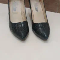 دو جفت کفش|کیف، کفش، کمربند|قرچک, شهرک طلائیه|دیوار