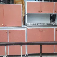 یک دست کابینت فلزی رنگی در حد نو باسینگ دو قلو