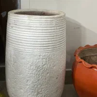 گلدان سفالی
