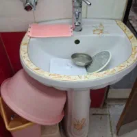 دو عدد روشویی کوچک و بزرگ