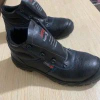 کفش کار ریما|کیف، کفش، کمربند|کاشان, سلطان امیر احمد|دیوار