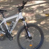 دوچرخه|دوچرخه، اسکیت، اسکوتر|قائن, |دیوار