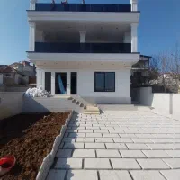 ویلا با روف گاردن  ( حنظله )