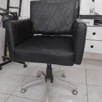 صندلی آرایشگاهی نو...|آرایشگاه و سالنهای زیبایی|شیراز, وزیرآباد|دیوار