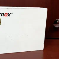 مانیتور هفت اینچ ۴k و لنز ۲۰ با f2.8