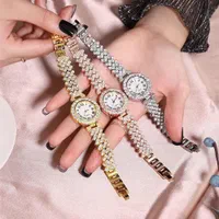 ساعت زنانه ولنتآین نگیندار کادو کلاسیک|ساعت|اراک, |دیوار
