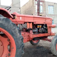 تراکتور رومانی مدل 63 تمیز