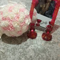 دسته گل عروس با چادر عروس بااینه شمعدان