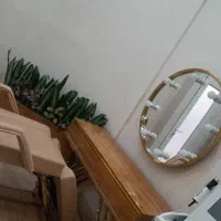 اجاره تخت برای میکاپ کار|خدمات آرایشگری و زیبایی|تهران, دهقان|دیوار