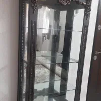 فروش فوری ویترین چوبی نو