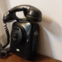 تلفن دیواری قدیمی المانی زیمنس تمیز وسالم|کلکسیون اشیاء عتیقه|تهران, جنت‌آباد مرکزی|دیوار