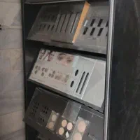 استند لوازم آرایش