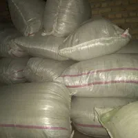 یونجه درجه یک بدون گیاه حدود یک تن