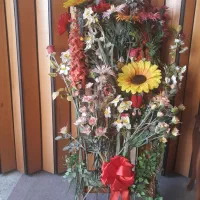 گل مصنوعی و گلدان فرفوژه|گل مصنوعی|نجفآباد, ویلاشهر|دیوار