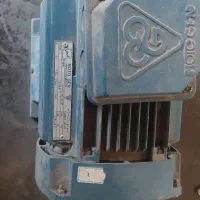 الکترو موتور نیم اسب ۳فاز موتوژن