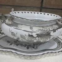 سرویس چینی ۱۲۸ پارچه ۱۲ نفره