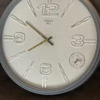 ساعت دیواری