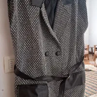 وست یا پالتو زمستونه|لباس|بروجن, |دیوار