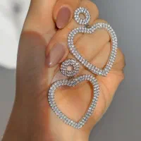 گوشواره زن روز