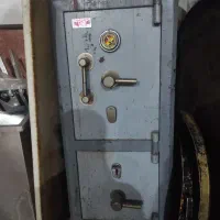 گاو صندوق دو طبقه