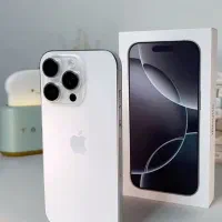 ایفون۱۵پرومکس سفید تمیز نو