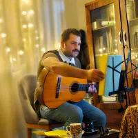 آموزش گیتار و آواز به زبان ساده و کاربردی