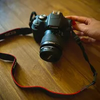 فروش دوربین canon 2000D کاملا نو