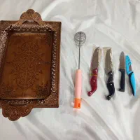 چهار چاقویک همزن یک سینی