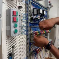 برقکار صنعتی و سردخانه های صنعتی  و برق ساختمان