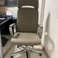 کانتر، صندلی چرخ دار، صندلی، تخت معاینه، میز اوند|دفتر کار|اصفهان, سپاهان‌شهر|دیوار