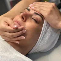 پاکسازی پوست.فشیال فقط 350