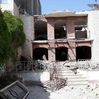 تخریب ساختمان وخاکبرداری با پروانه کار