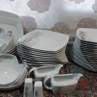 چینی ۱۸ نفره تقدیس|ظروف سرو و پذیرایی|ری, جوانمرد قصاب|دیوار
