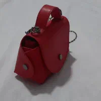 تعدادی کیف و لباس و کفش|کیف، کفش، کمربند|پاکدشت, پاکدشت (مامازند)|دیوار