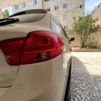 کوییک rs سفید مشکی