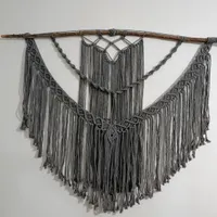 آویز دیواری