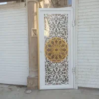 رنگ آمیزی و نقاش