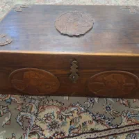 صندوق چوبی قدیمی