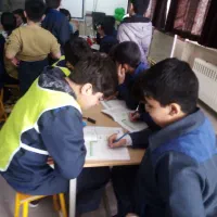 کلاس ریاضی گروهی با تعداد کم