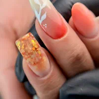 آموزش وخدمات کاشت ناخن (مدل رایگان نیازمندیم)|خدمات آموزشی|تهران, فلسطین (میدان انقلاب)|دیوار