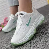 نیو نایک زنانه