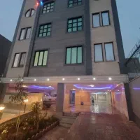 ۴۹ متری فول رو به افتاب