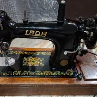 چرخ خیاطی لادا